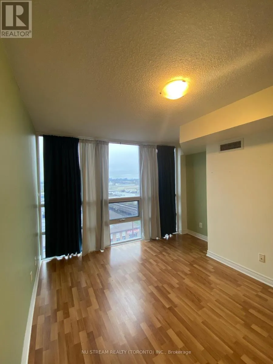 903 - 83 BOROUGH DRIVE