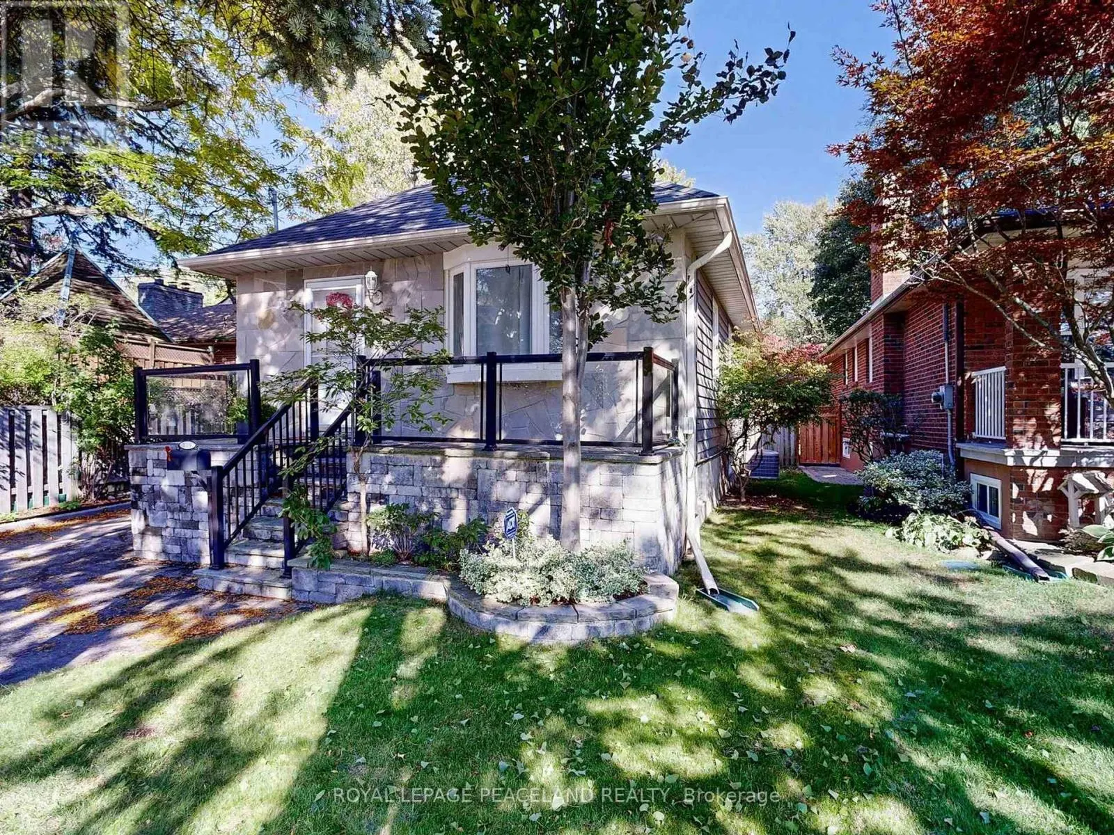 139 SCARBORO CRESCENT