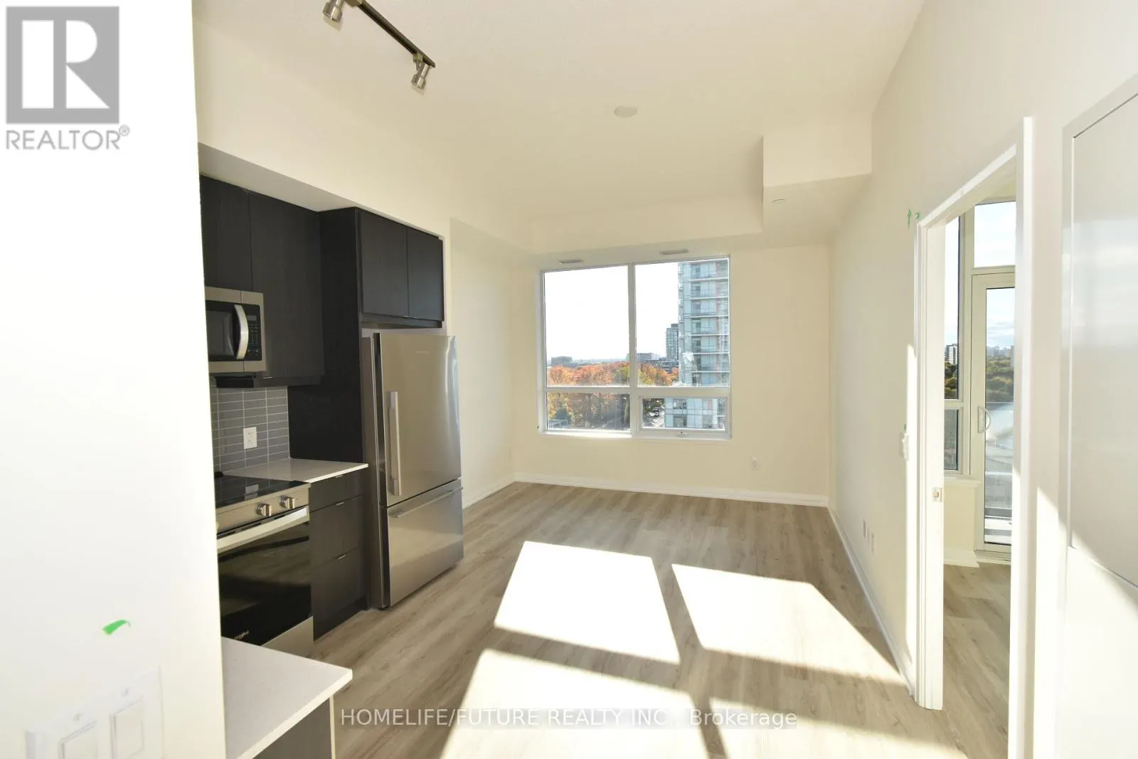 1010 - 3260 SHEPPARD AVENUE E