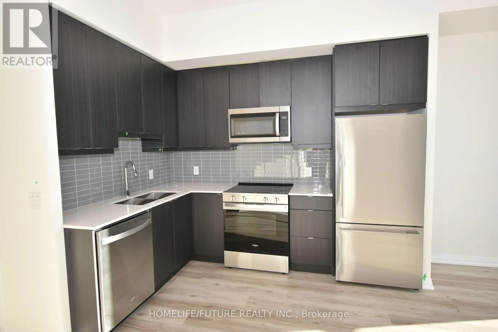 1010 - 3260 SHEPPARD AVENUE E