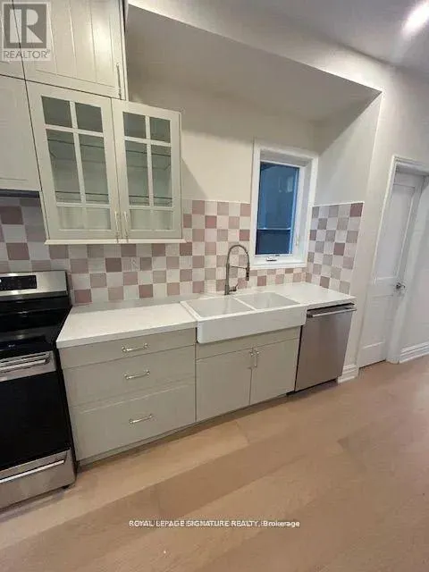 UPPER - 163 HAMPTON AVENUE