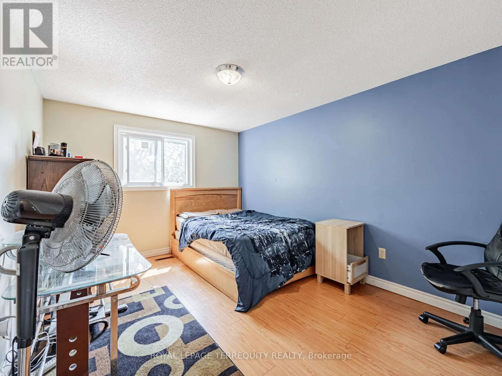 63 ROTHERGLEN ROAD S