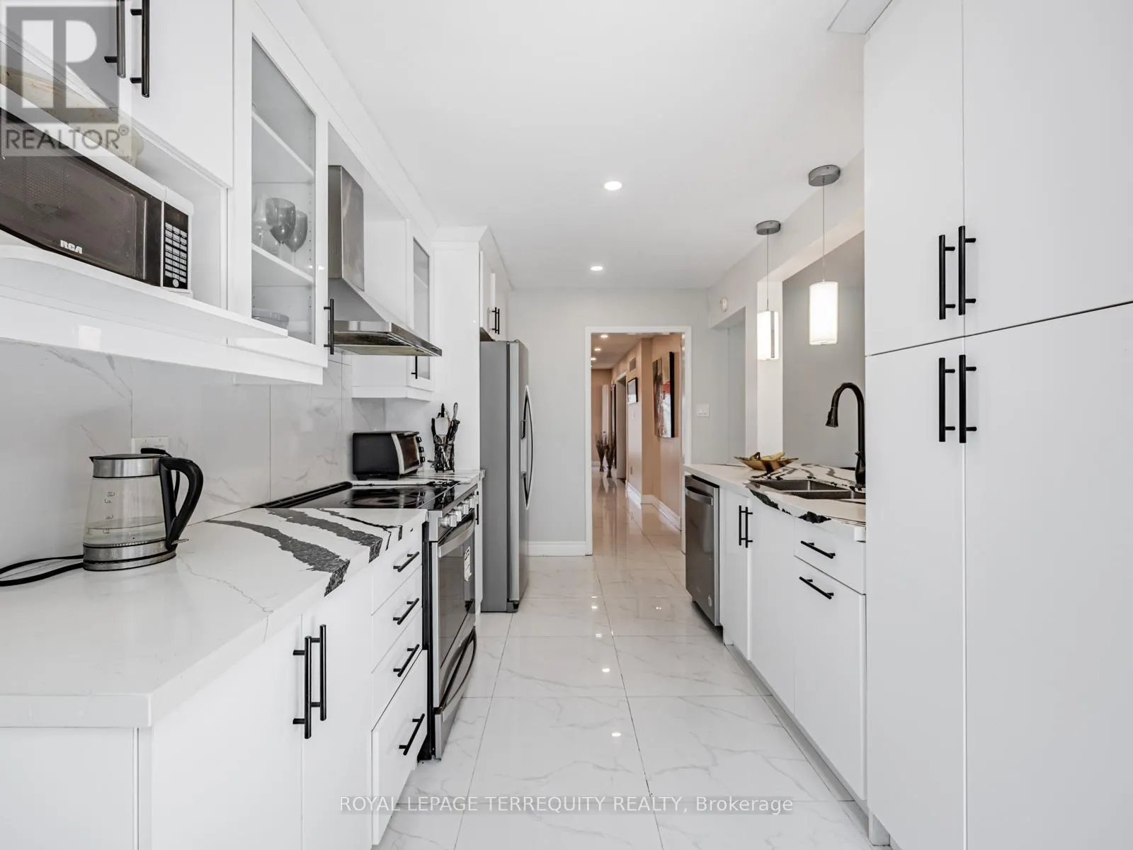 63 ROTHERGLEN ROAD S