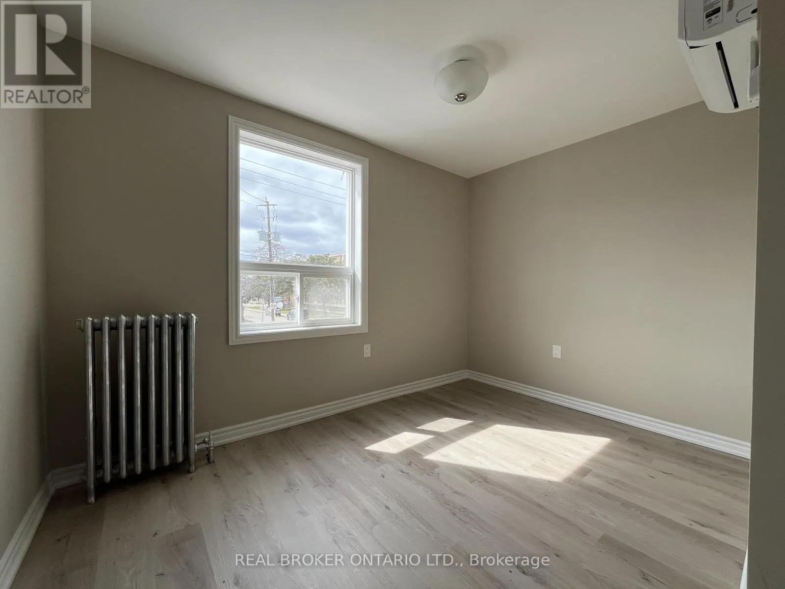 106 - 395A DONLANDS AVENUE