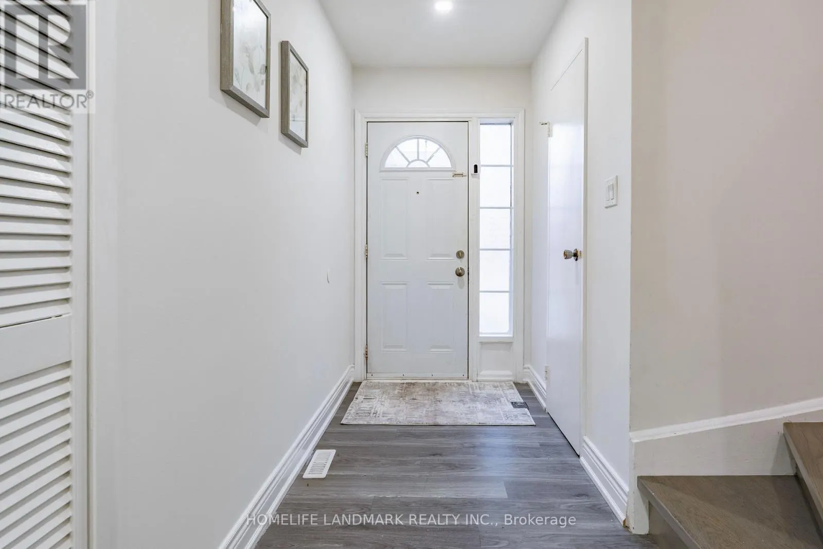 314 SPRUCEWOOD COURT