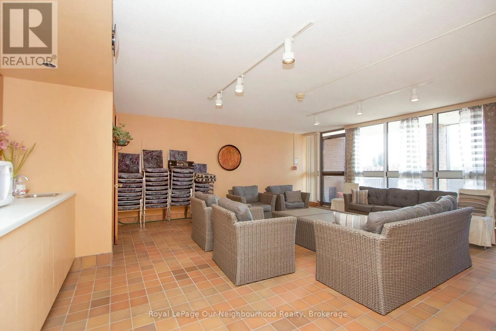 503 - 80 ATHOL STREET E, #503