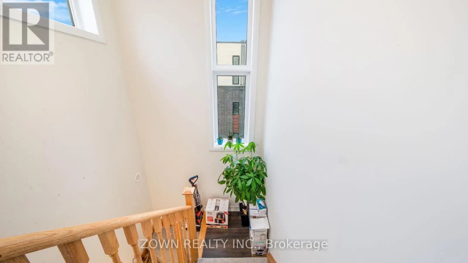 43 - 30 LIBEN WAY