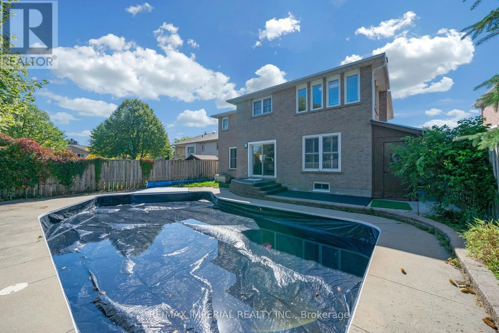 955 SNOWBIRD STREET