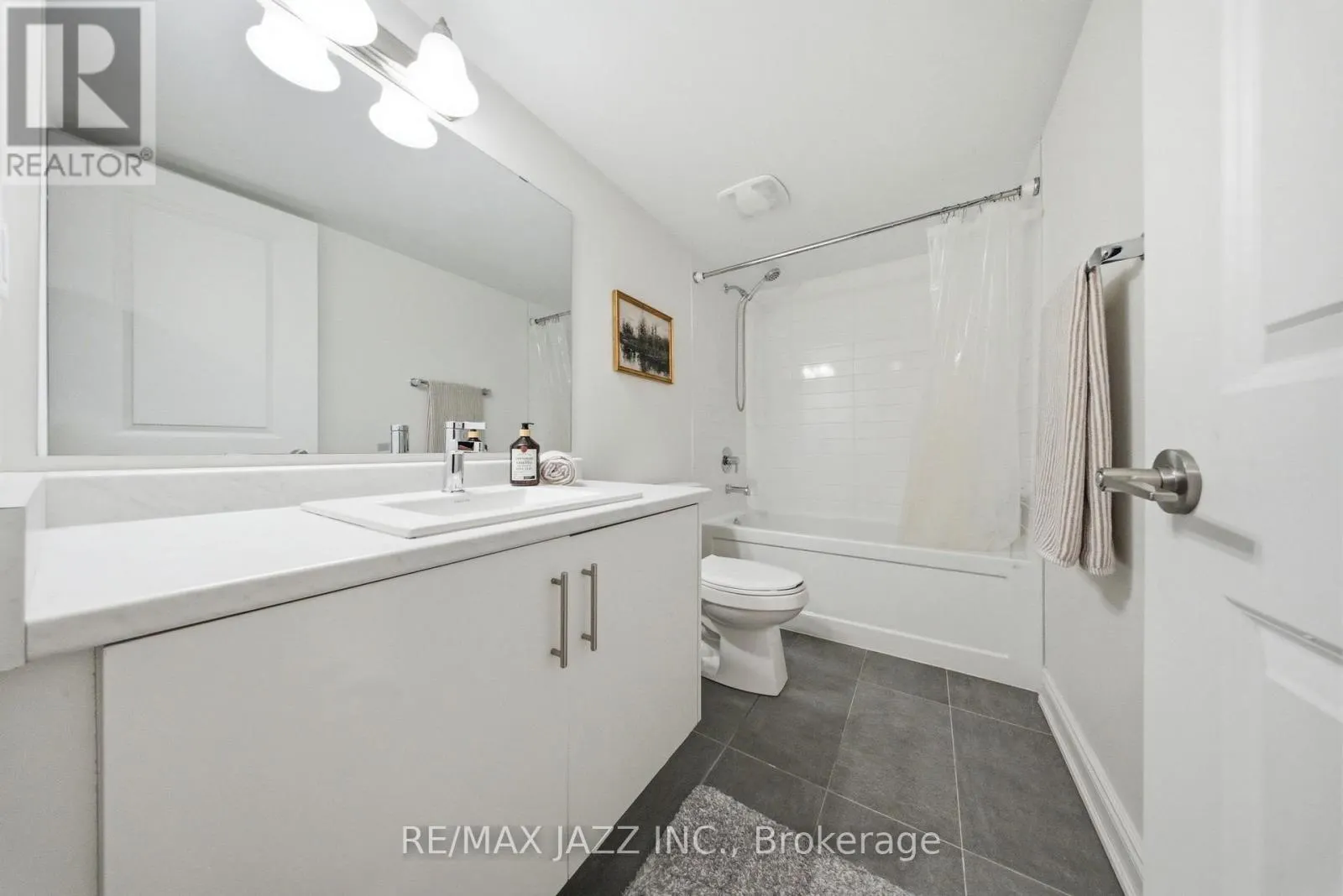 127 LAING DRIVE