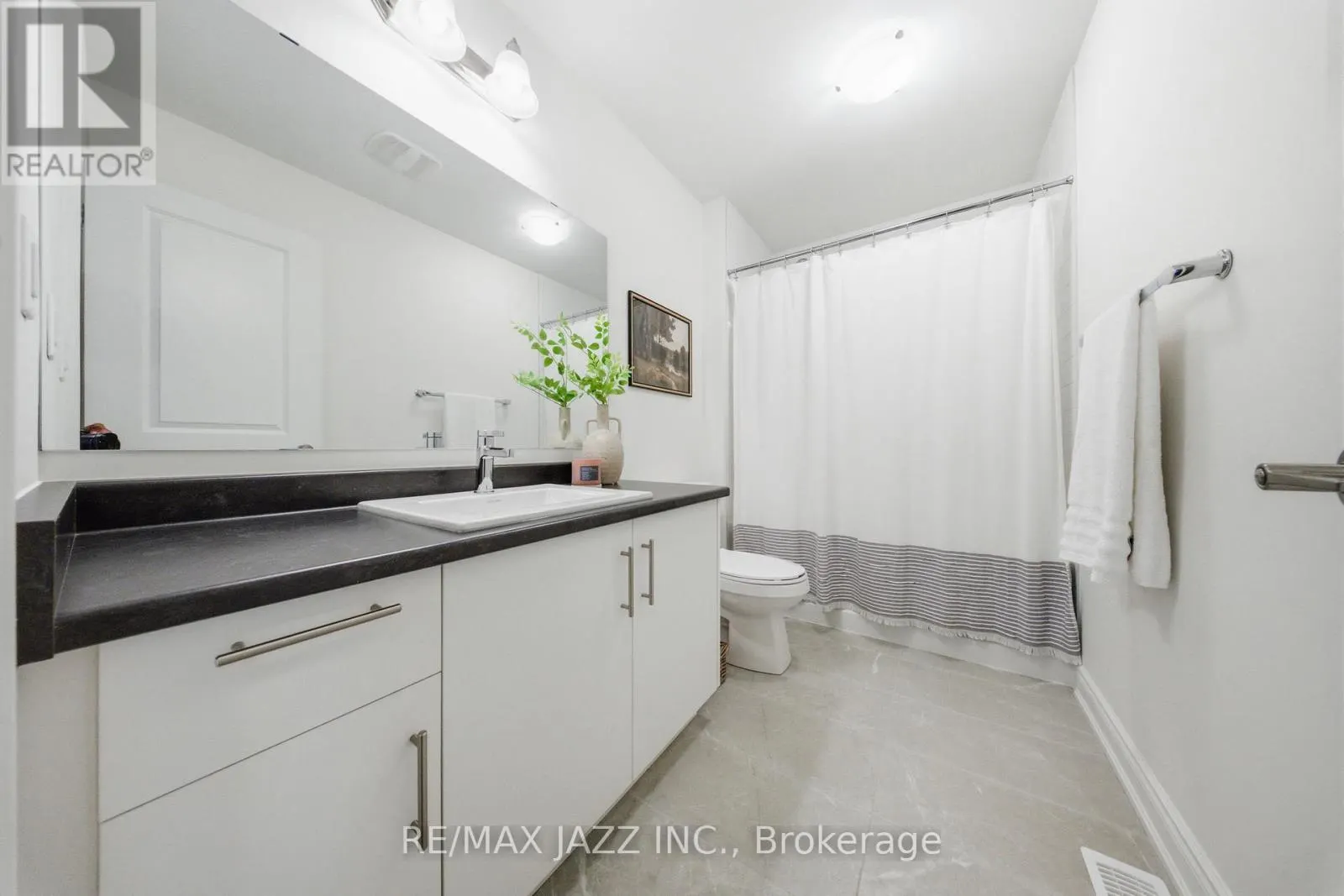 127 LAING DRIVE