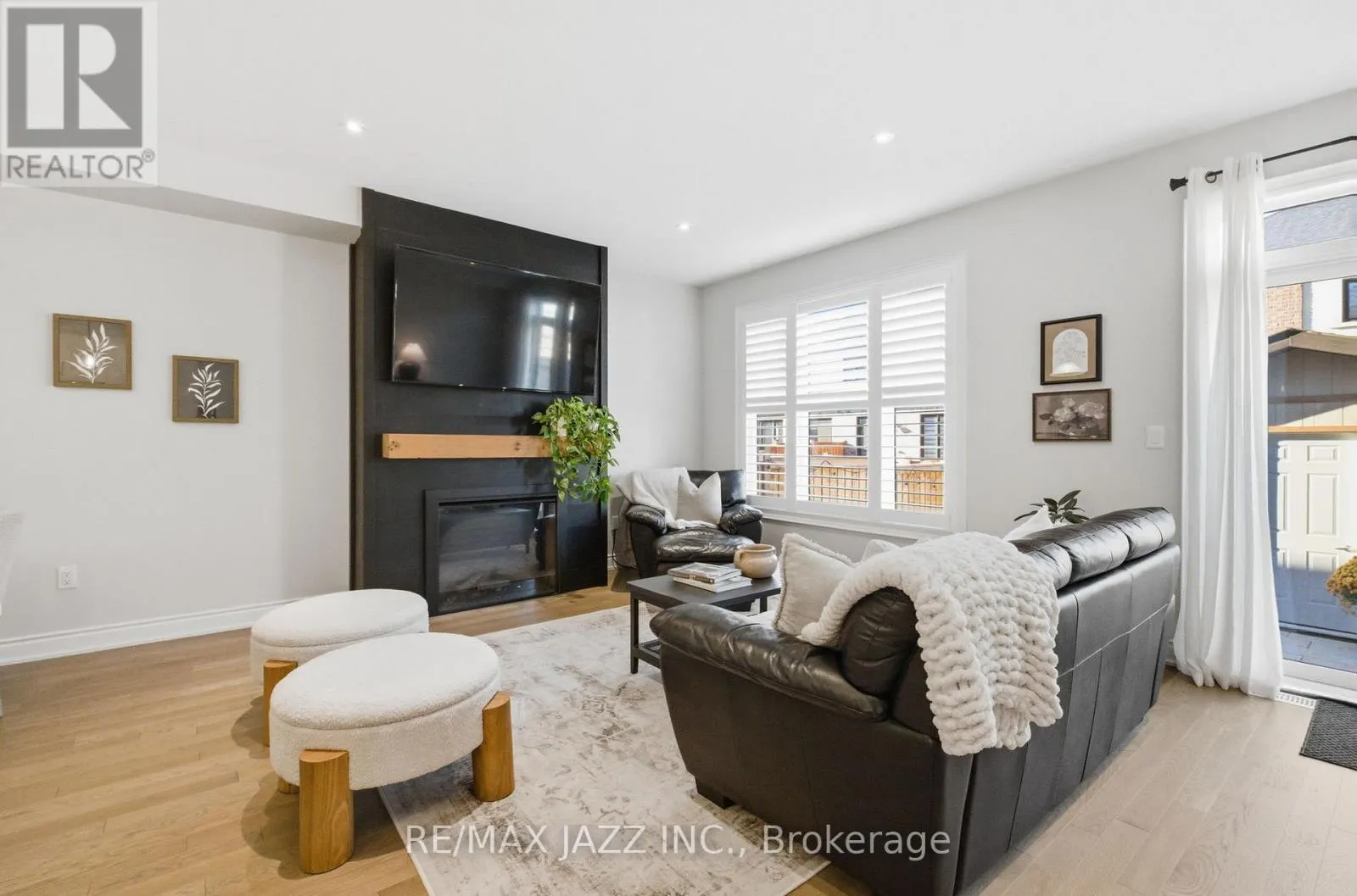 127 LAING DRIVE
