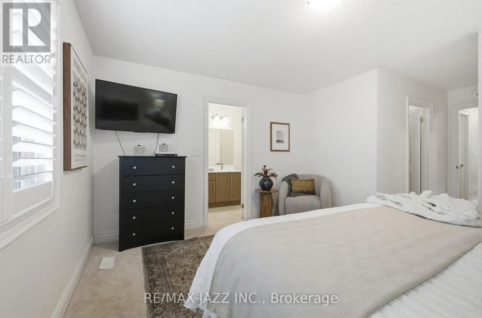 127 LAING DRIVE