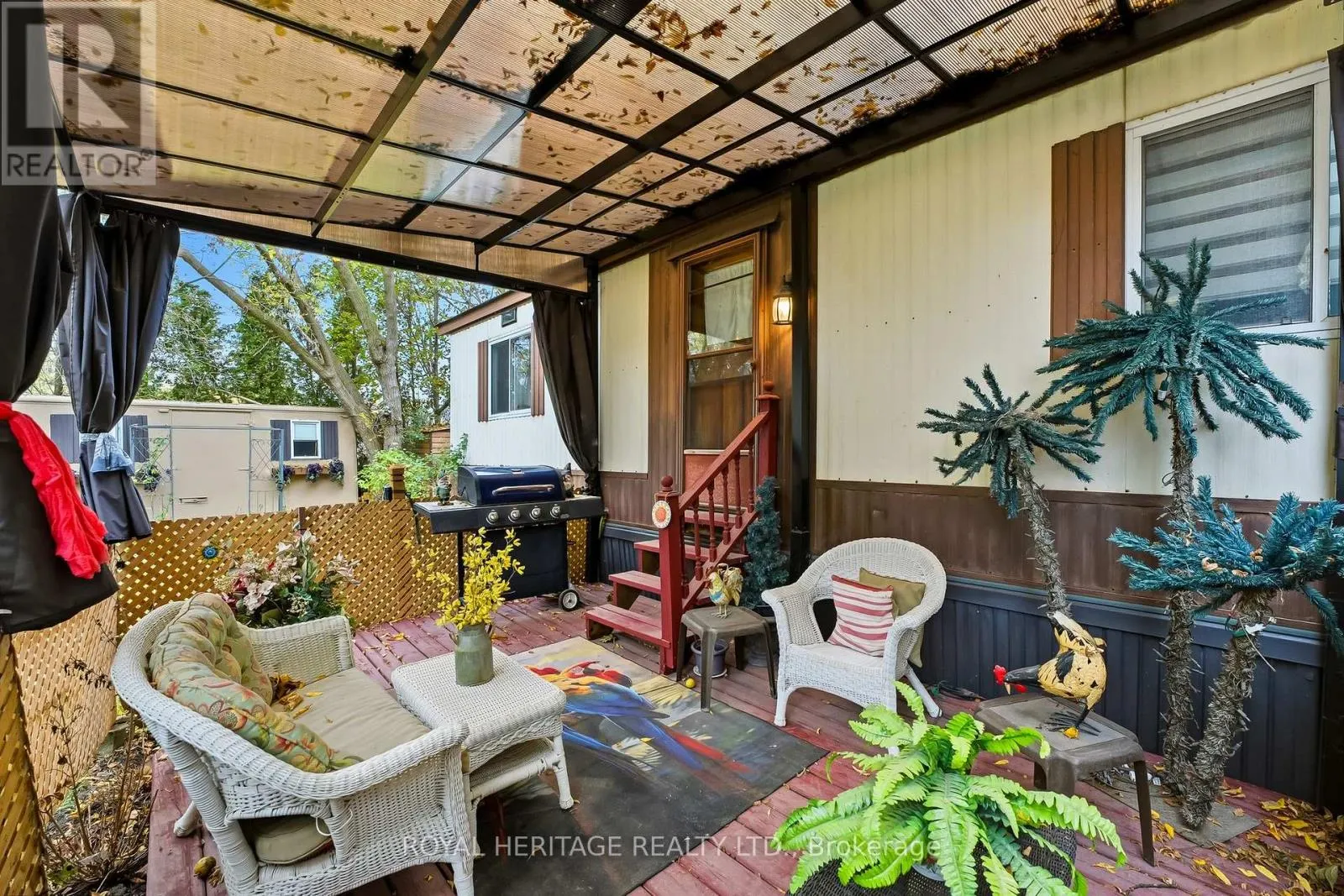6 - 330 KING STREET E, #6
