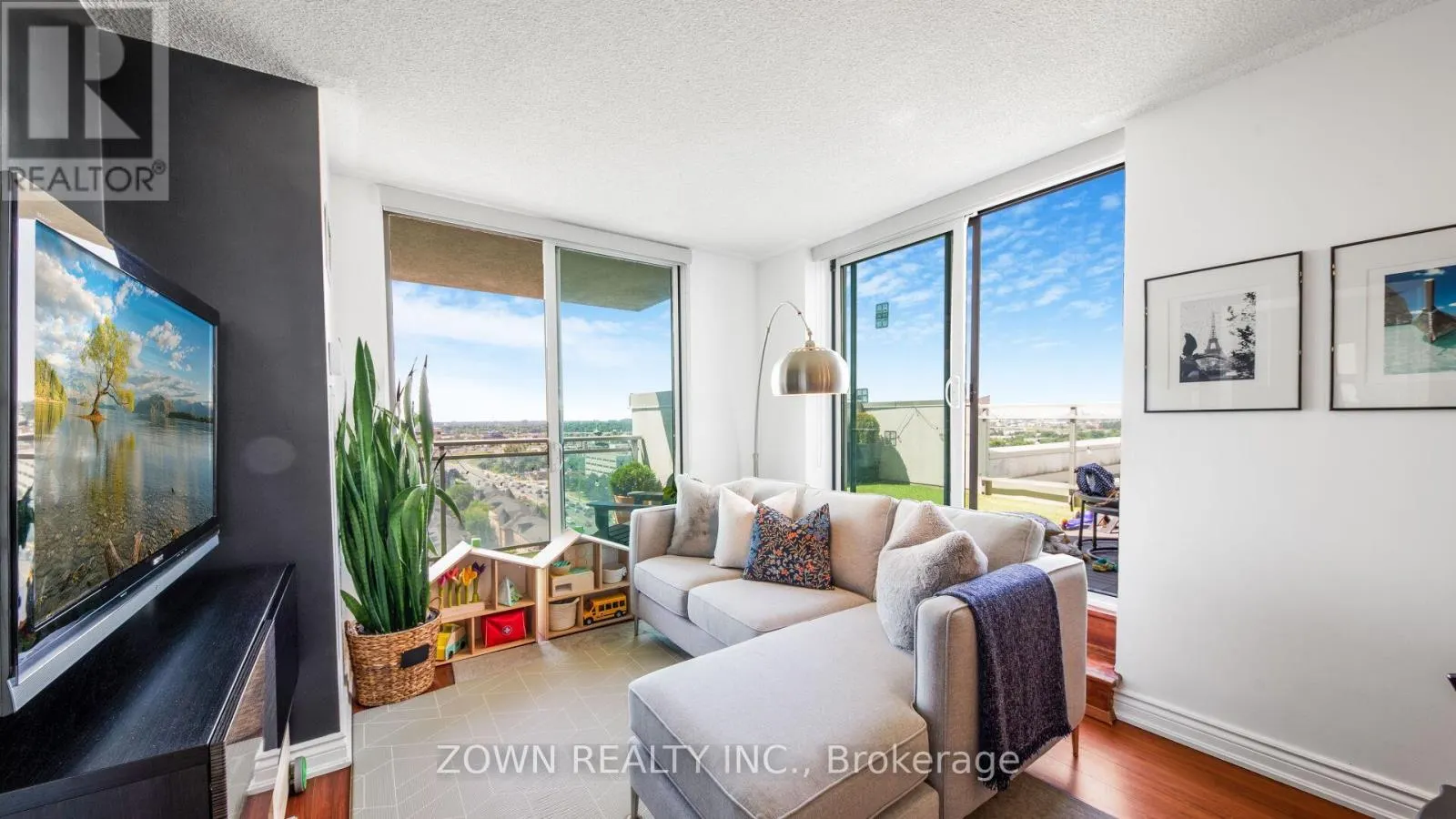 LPHI - 6 ROSEBANK DRIVE