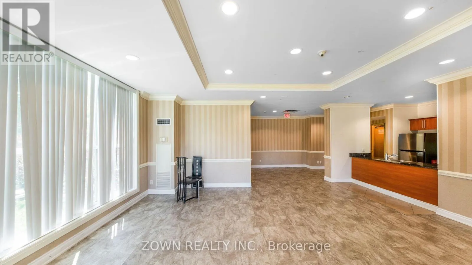 LPHI - 6 ROSEBANK DRIVE