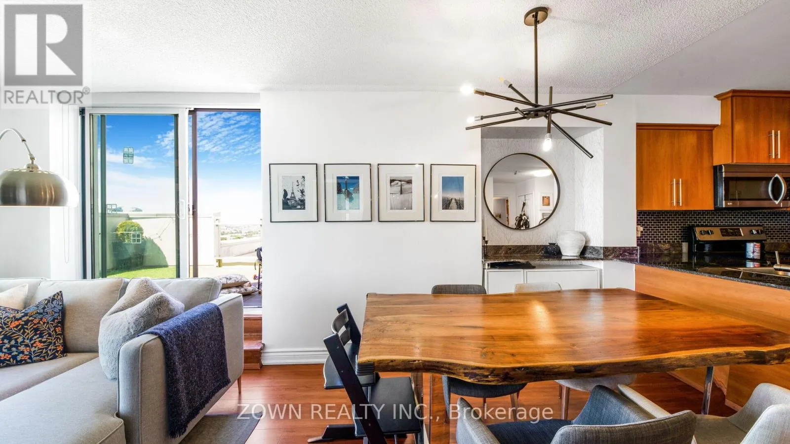 LPHI - 6 ROSEBANK DRIVE