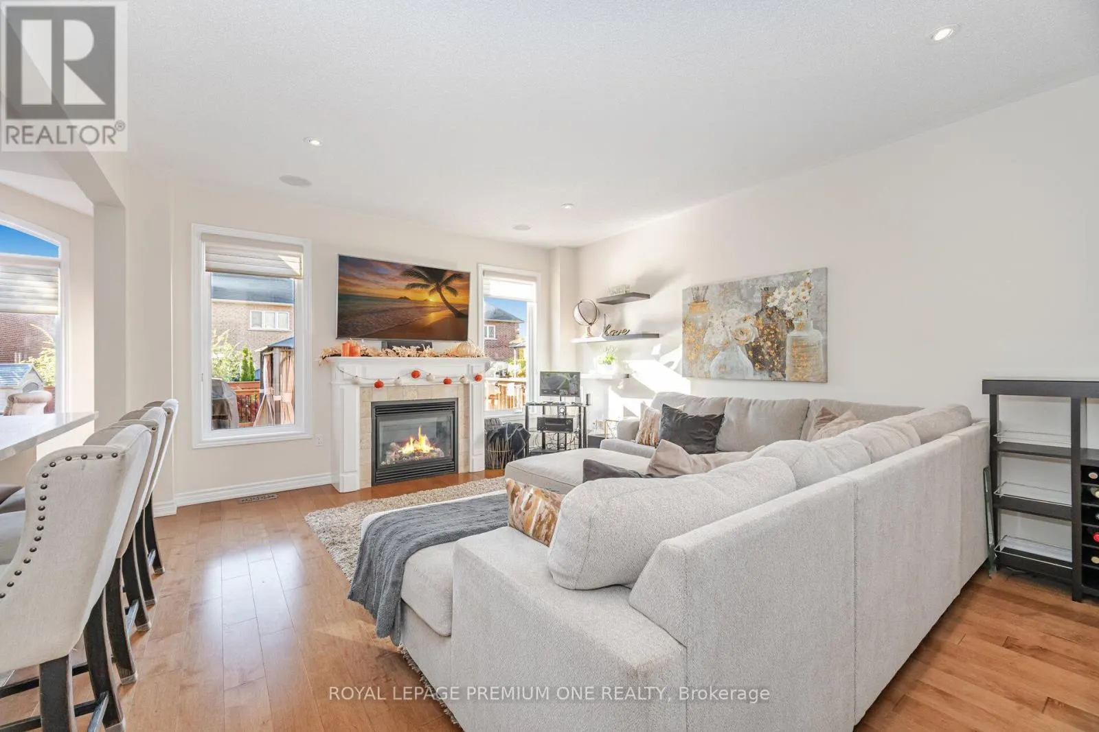1271 ALDSWORTH CRESCENT