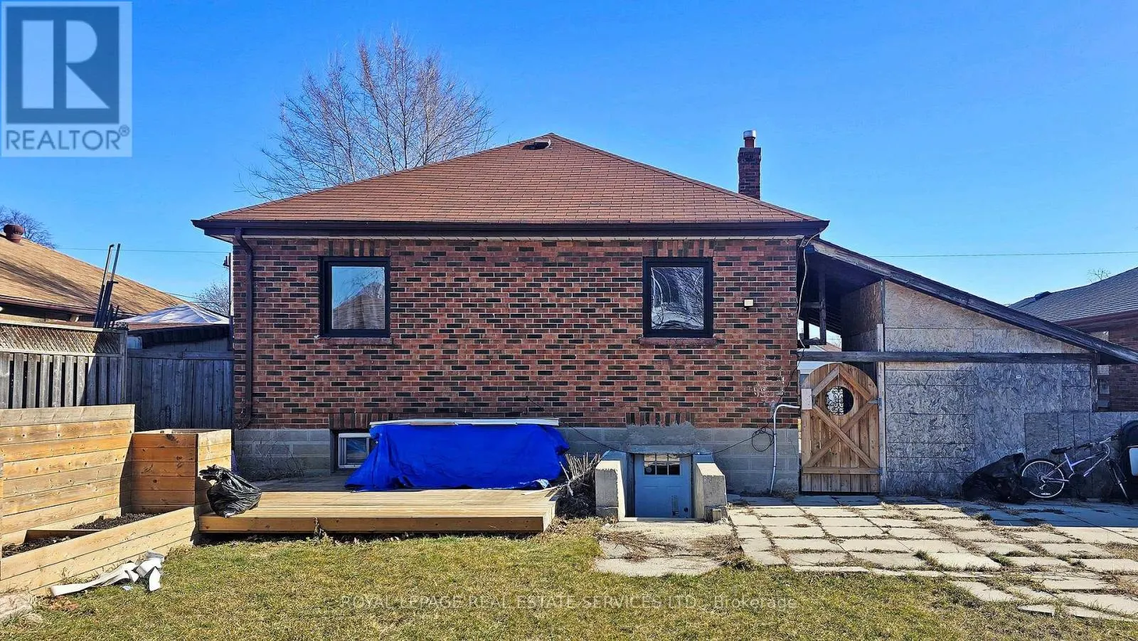 122 CHADBURN STREET