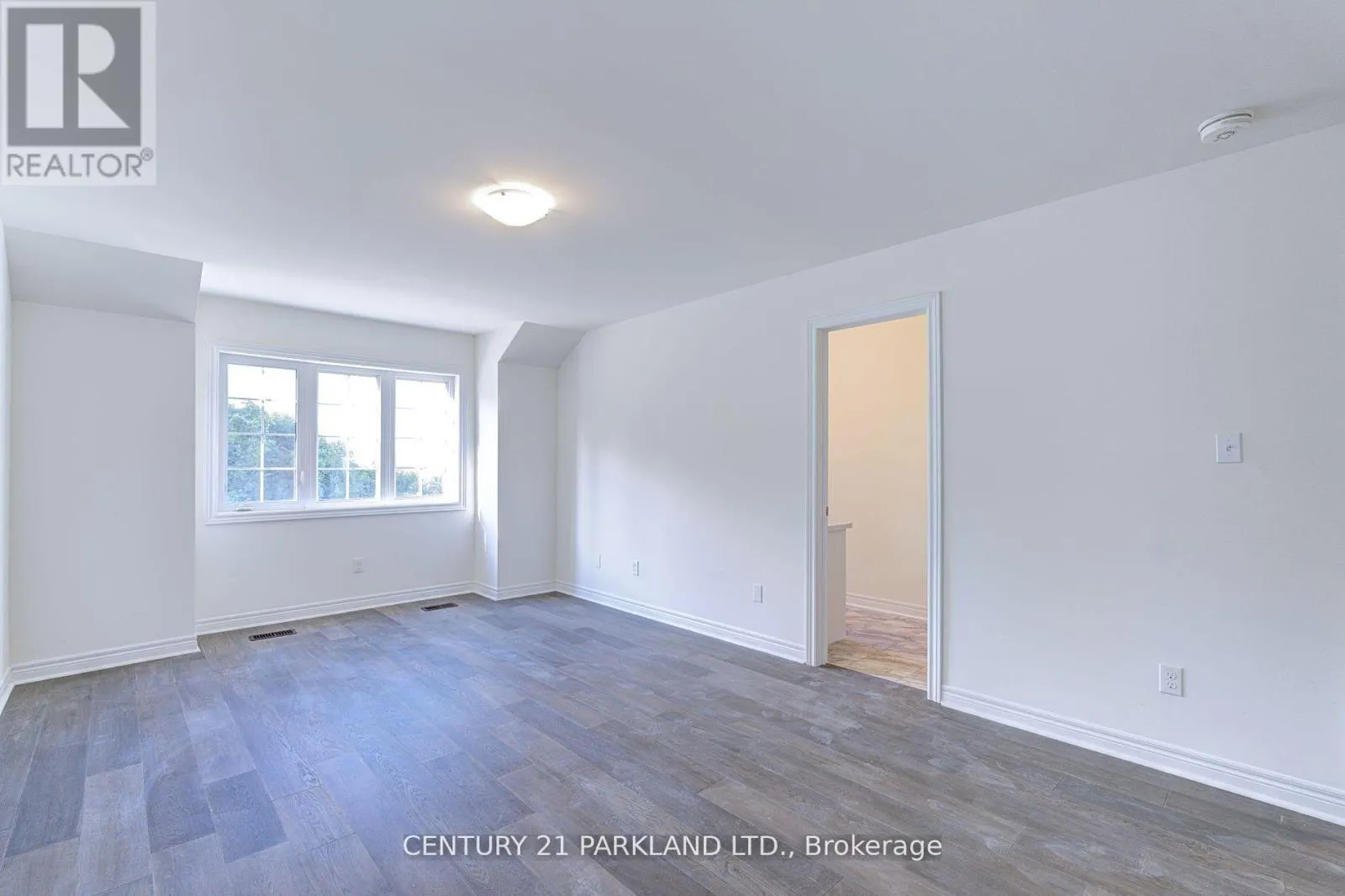 POTL #4 - 1741 FAIRPORT ROAD