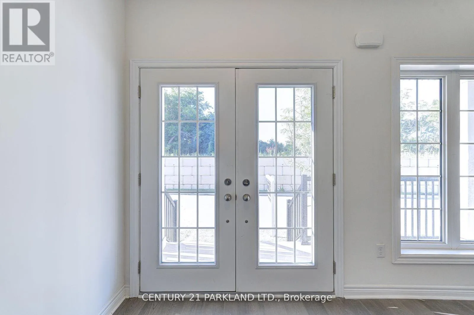 POTL #4 - 1741 FAIRPORT ROAD