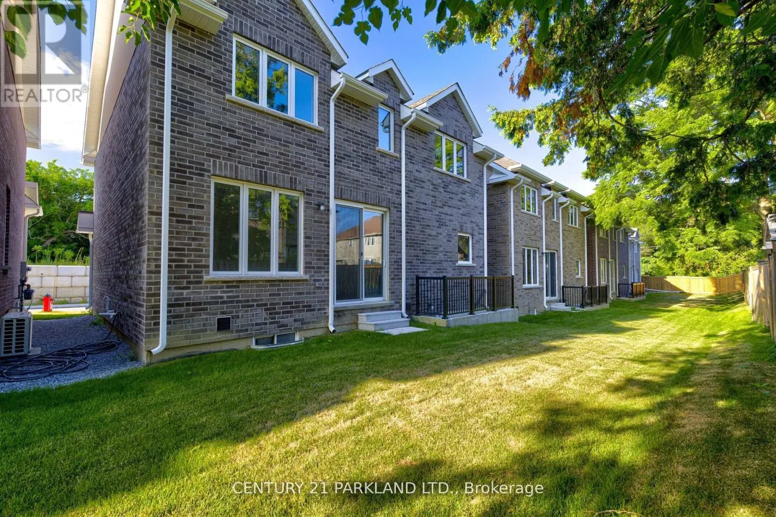 POTL #4 - 1741 FAIRPORT ROAD