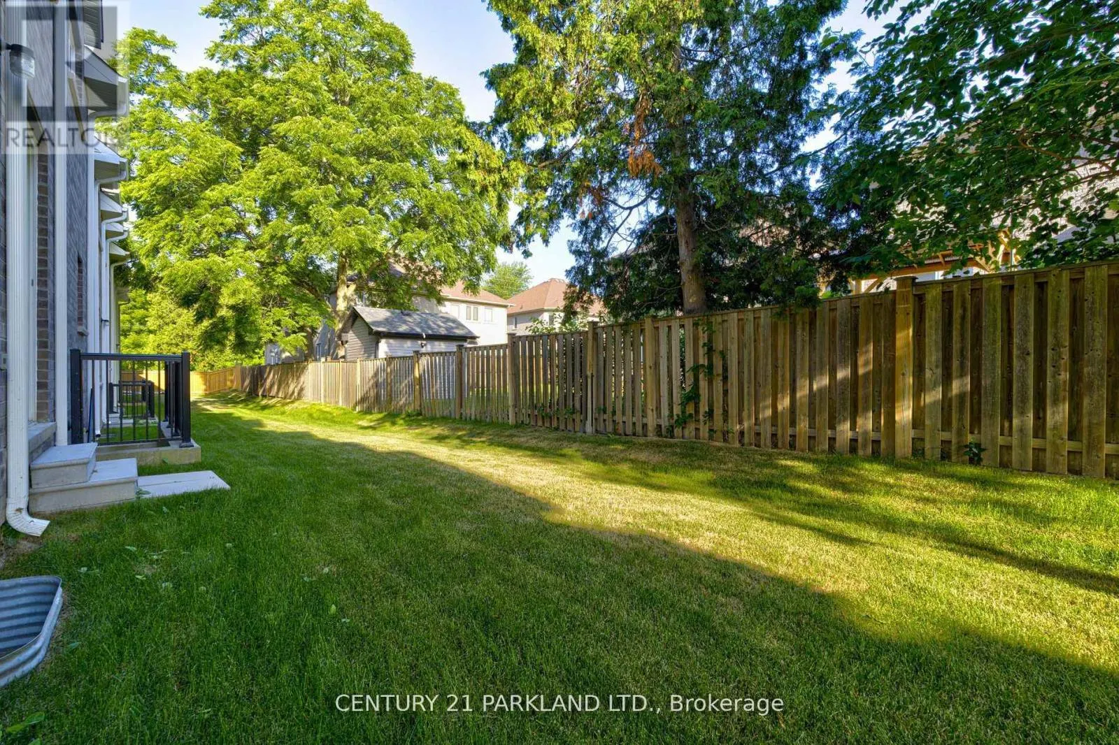 POTL #4 - 1741 FAIRPORT ROAD