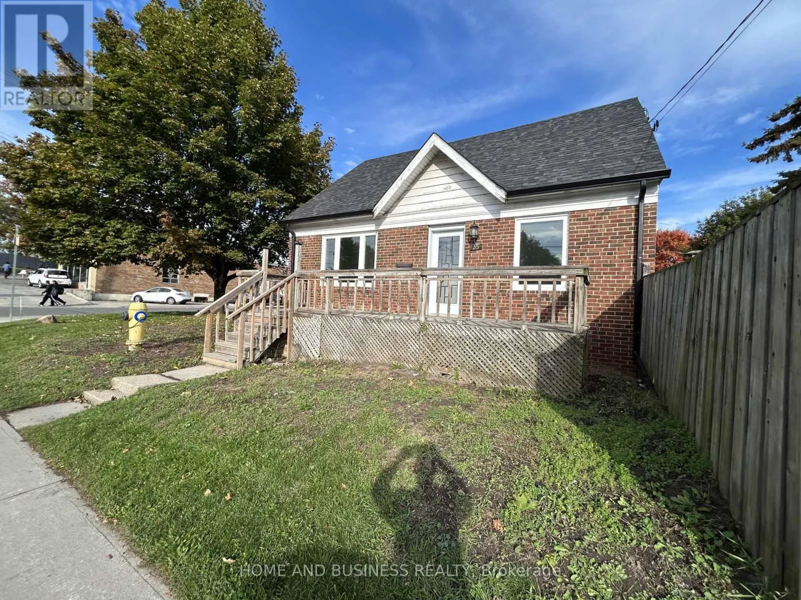 35 MACK AVENUE