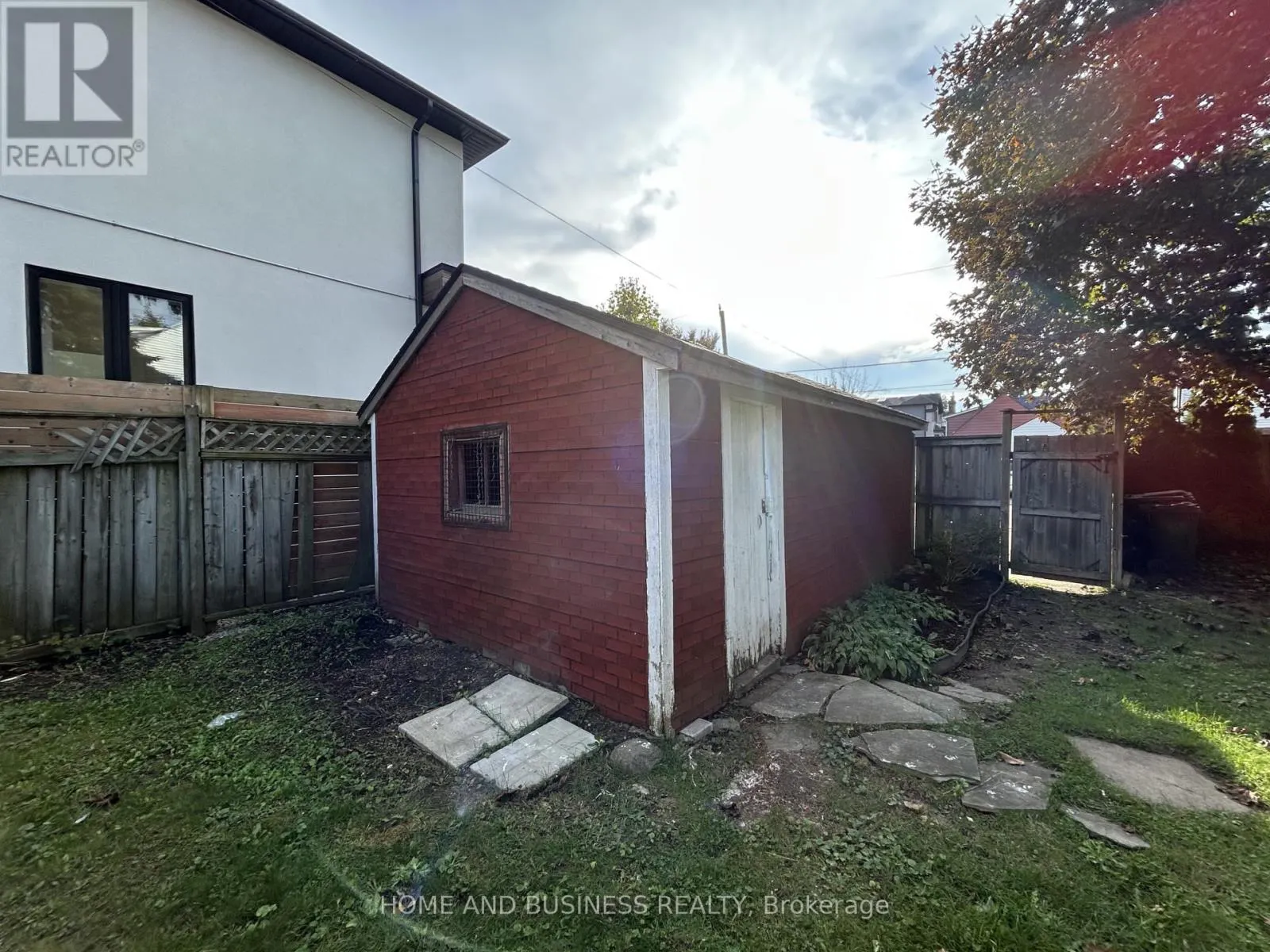 35 MACK AVENUE