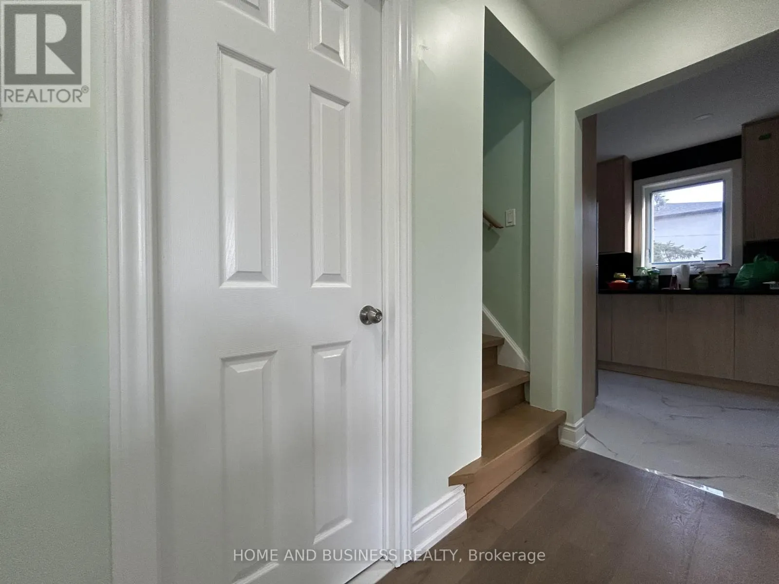 35 MACK AVENUE