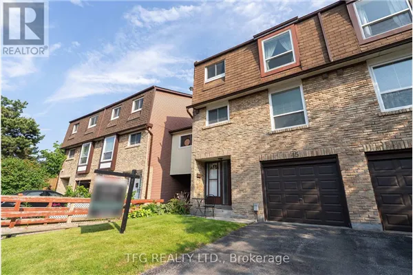 45 - 222 PEARSON STREET, #45