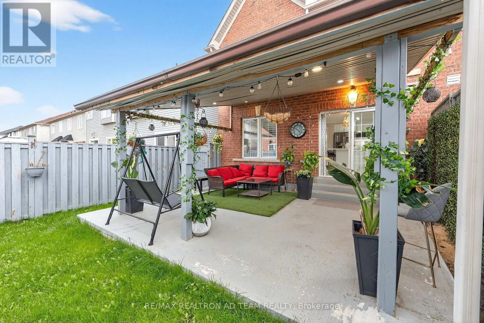 13 CARPENDALE CRESCENT