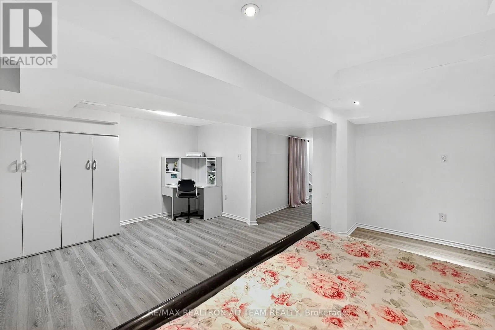 13 CARPENDALE CRESCENT
