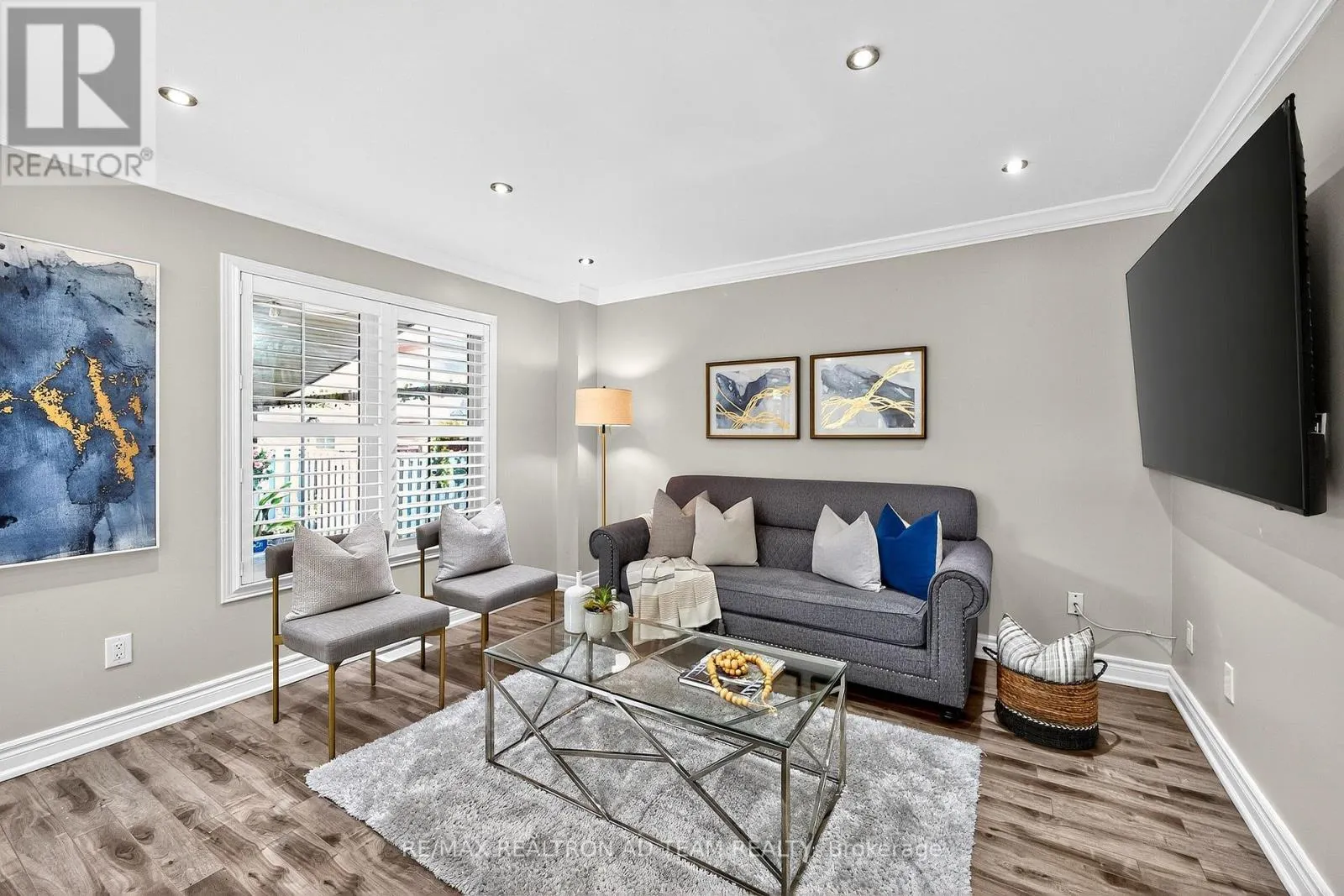 13 CARPENDALE CRESCENT