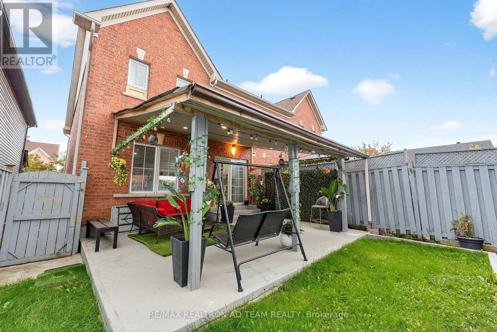 13 CARPENDALE CRESCENT