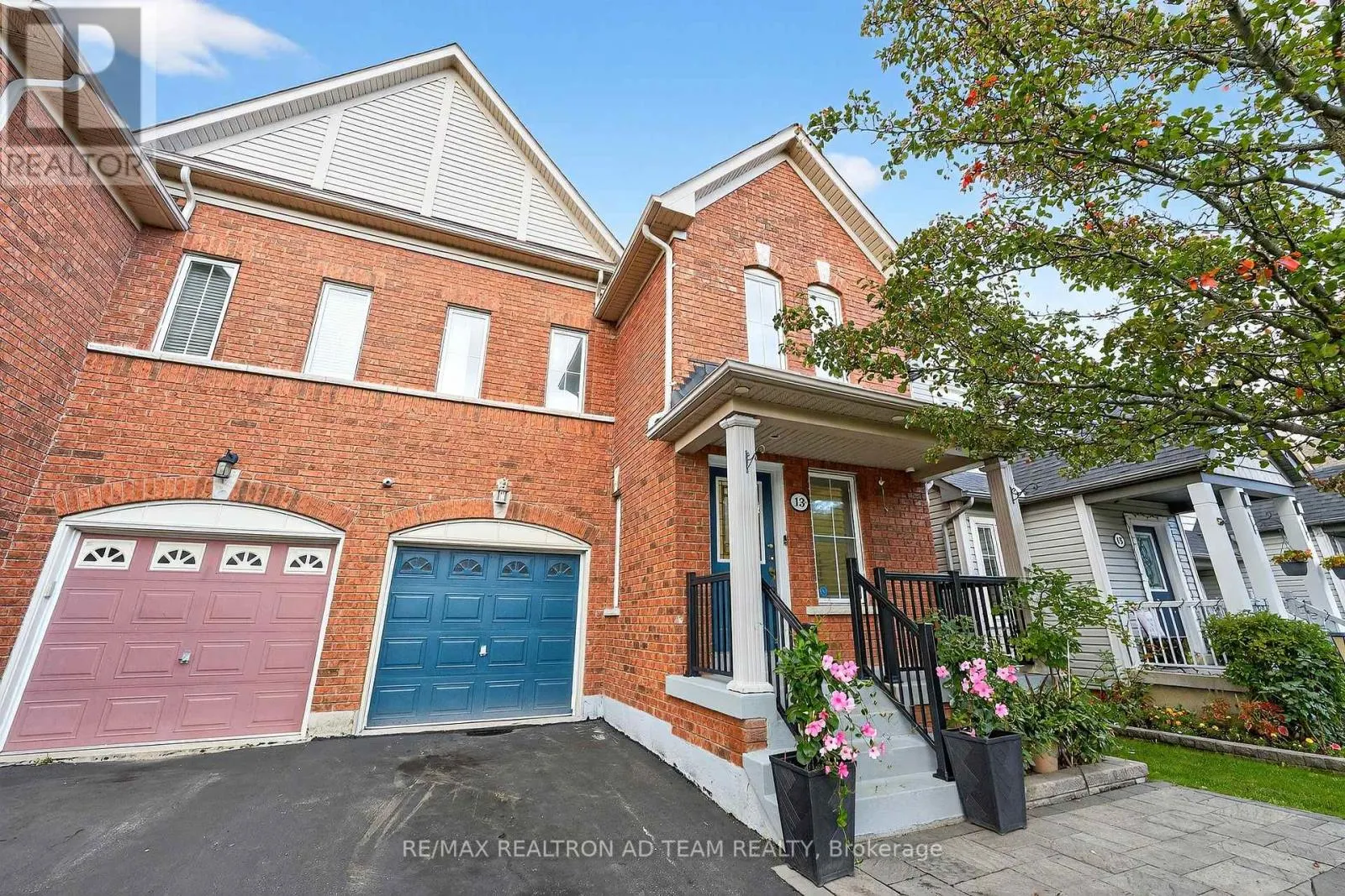 13 CARPENDALE CRESCENT