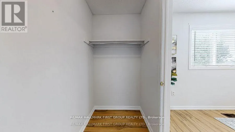 39 ROBIDEAU PLACE