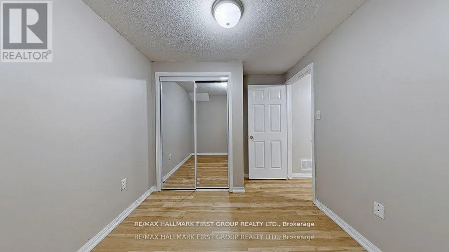 39 ROBIDEAU PLACE