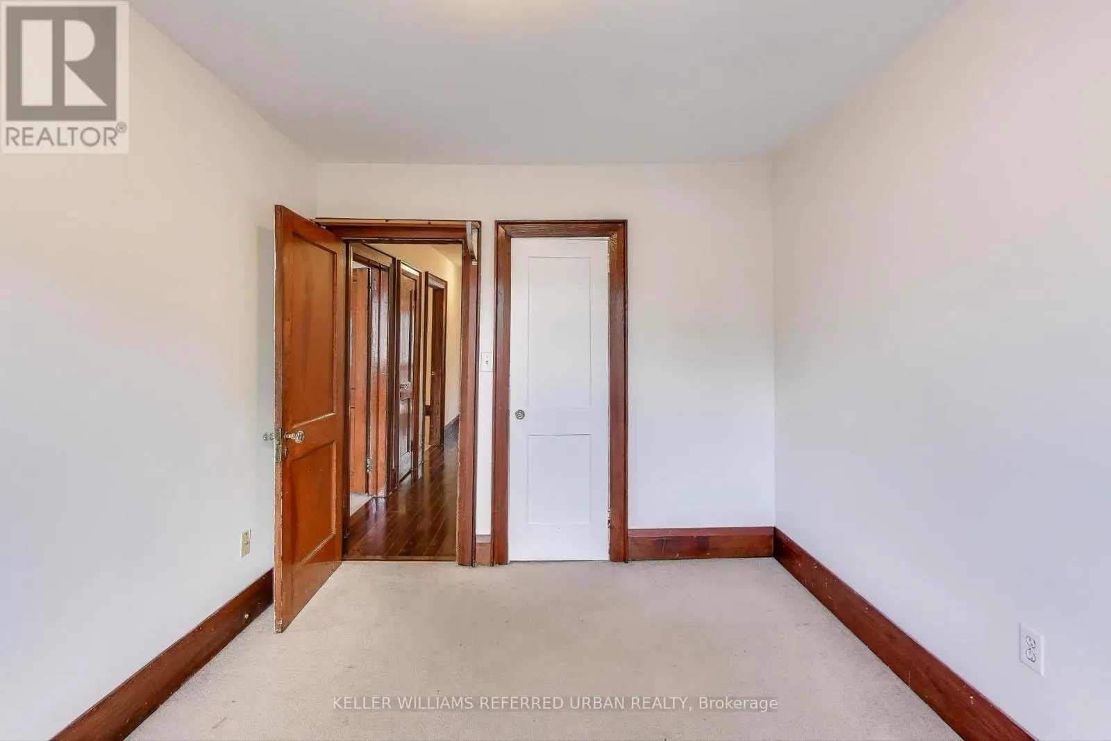 39 EASTWOOD ROAD