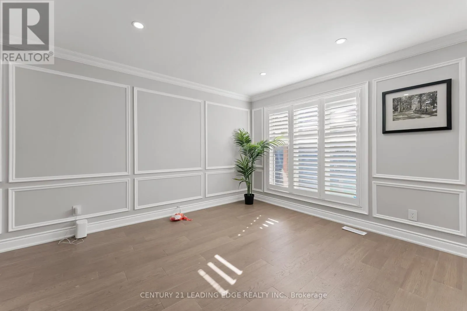 MAIN & 2ND FLOOR - 66 CHATTERSON STREET