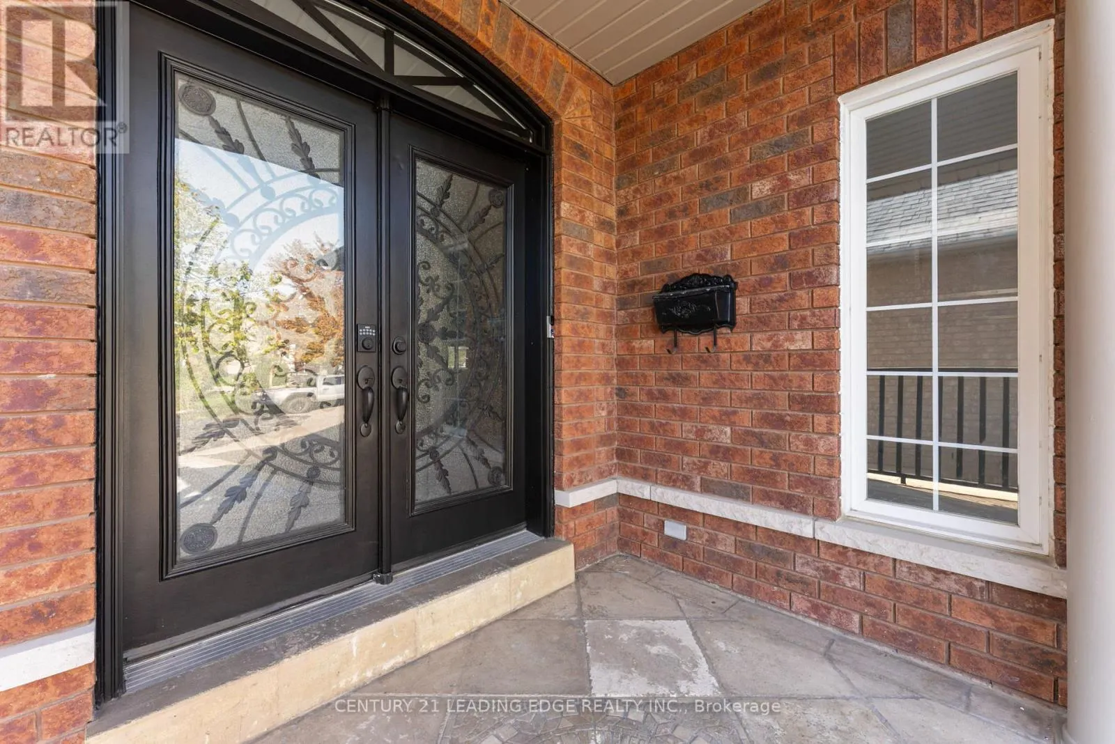 MAIN & 2ND FLOOR - 66 CHATTERSON STREET