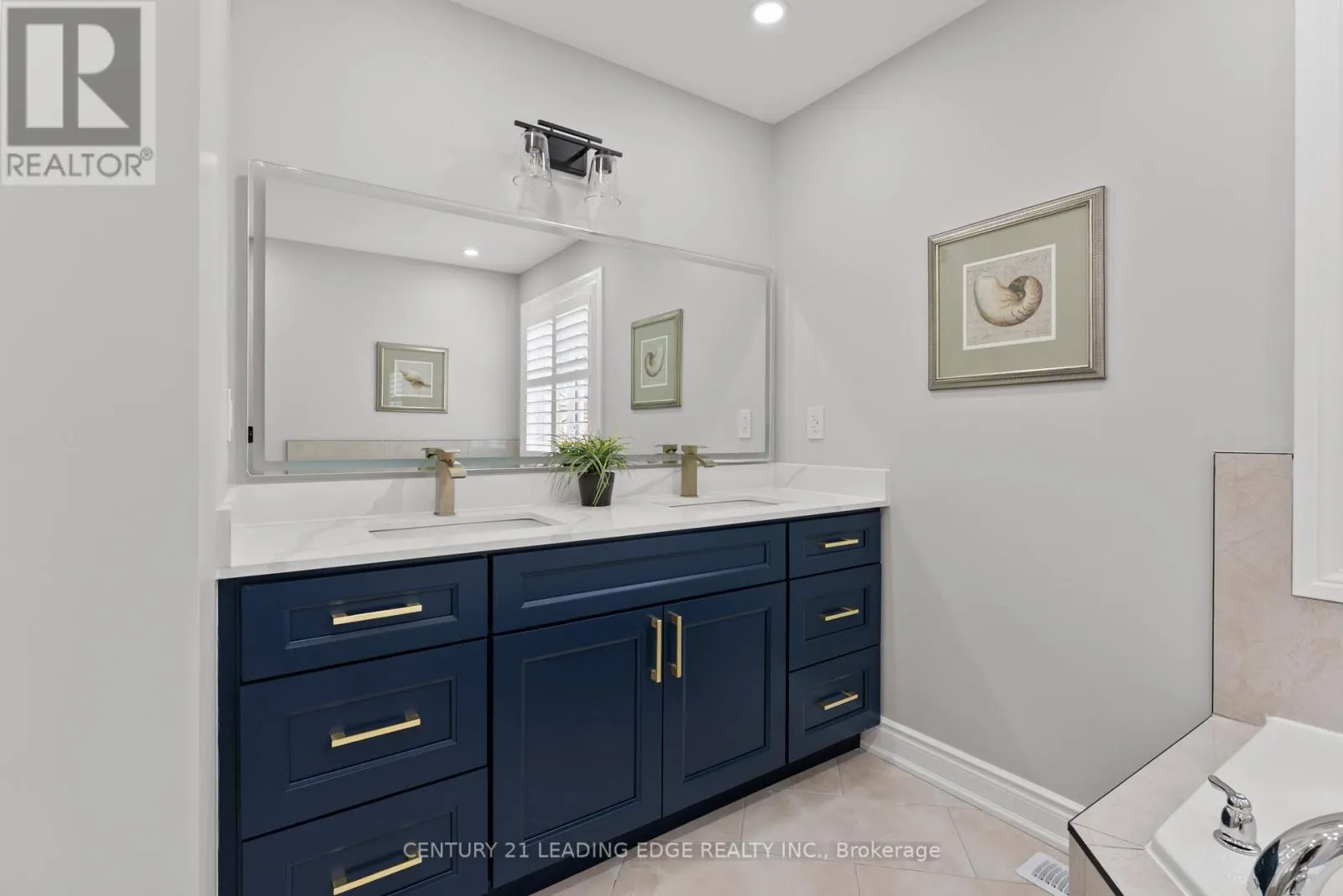 MAIN & 2ND FLOOR - 66 CHATTERSON STREET