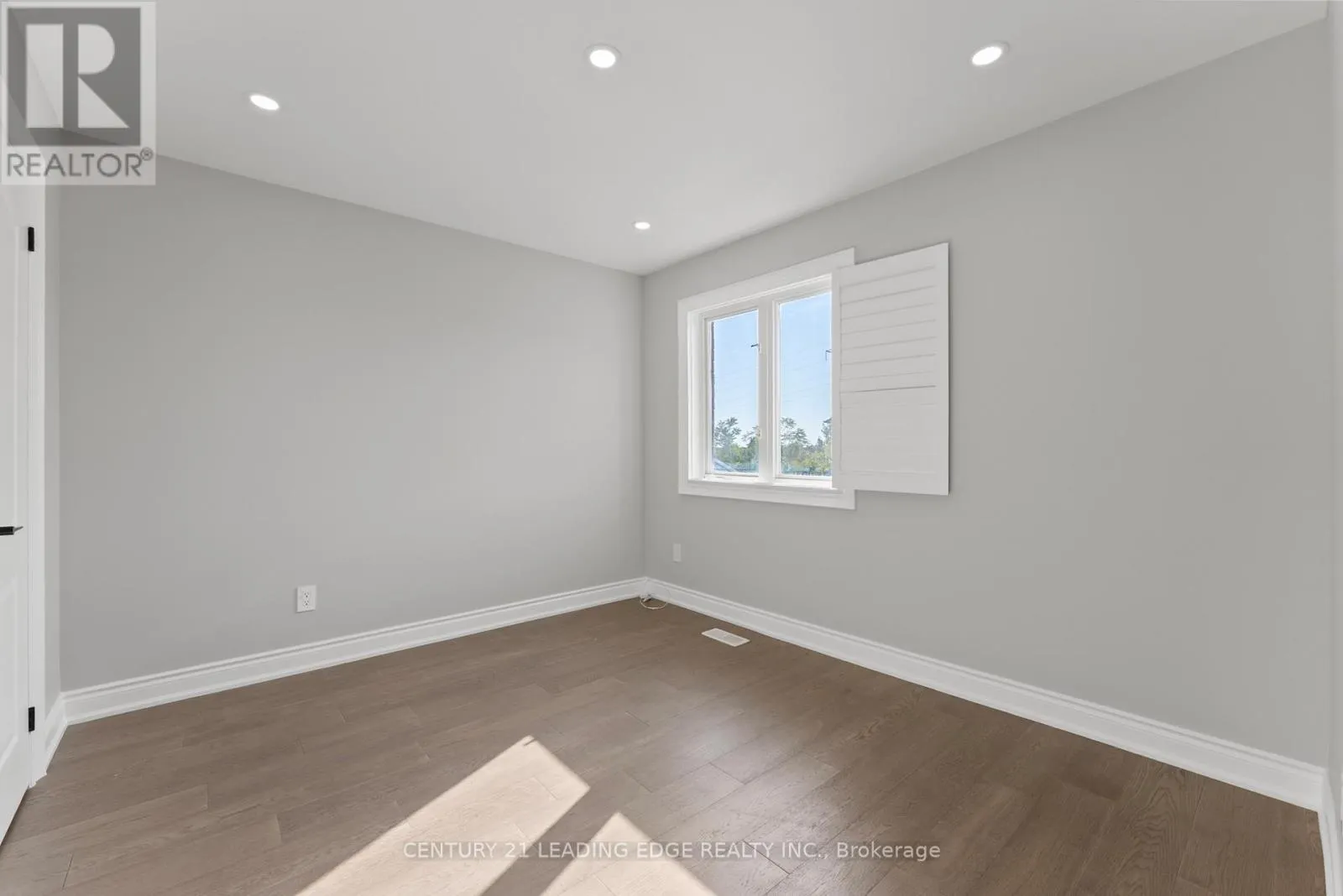 MAIN & 2ND FLOOR - 66 CHATTERSON STREET