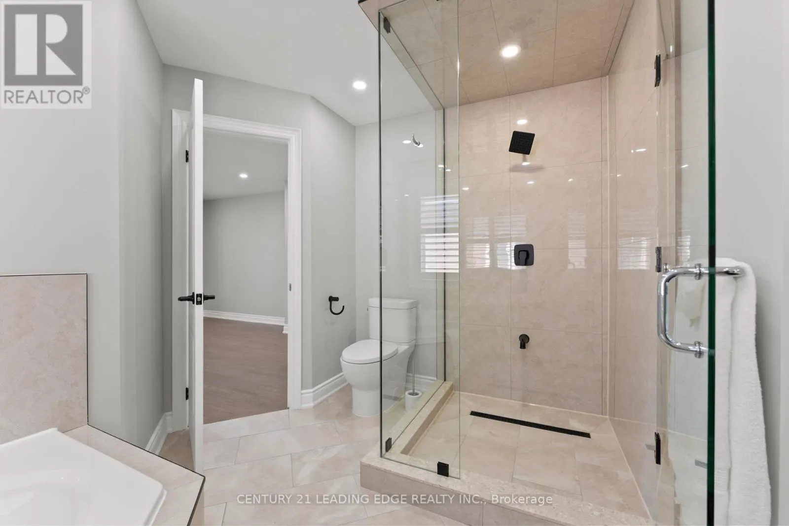 MAIN & 2ND FLOOR - 66 CHATTERSON STREET