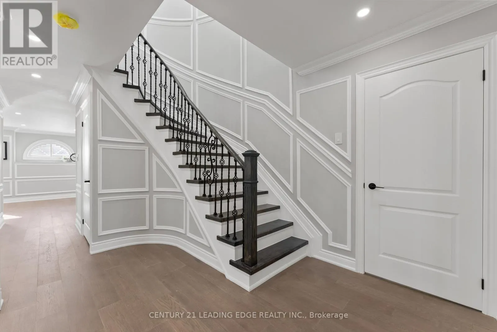 MAIN & 2ND FLOOR - 66 CHATTERSON STREET