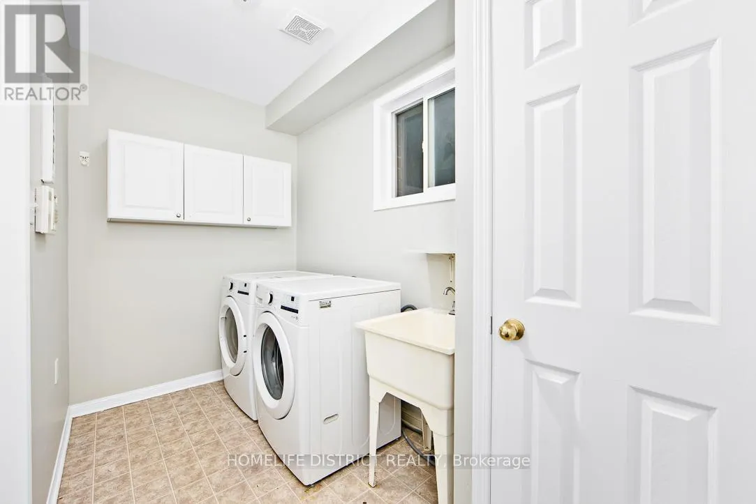 50 WELDRICK CRESCENT