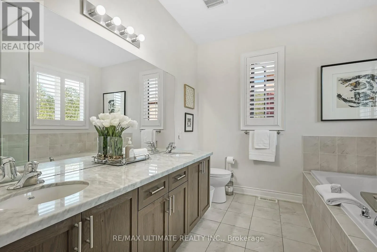 42 DONWOODS CRESCENT