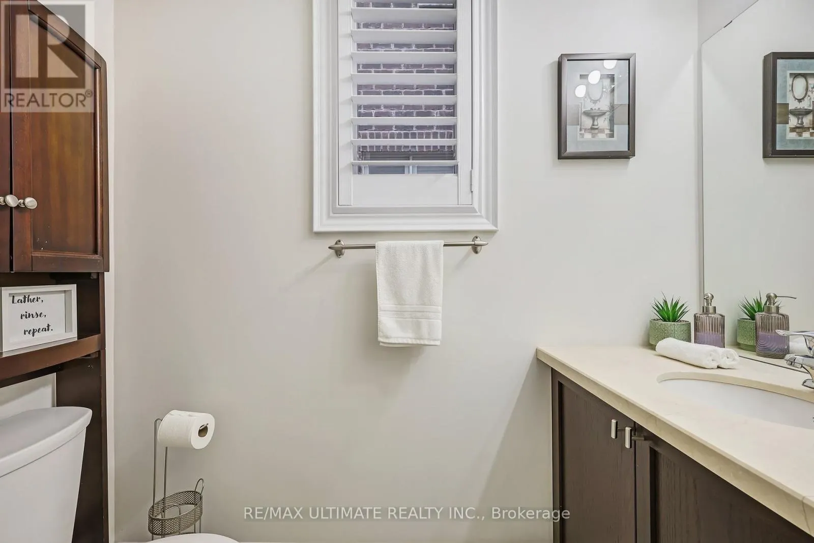 42 DONWOODS CRESCENT