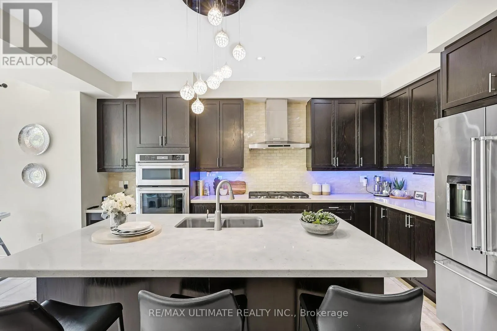 42 DONWOODS CRESCENT