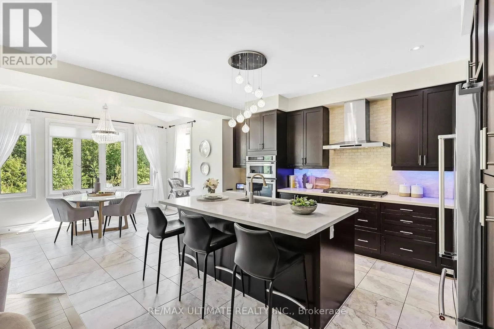 42 DONWOODS CRESCENT