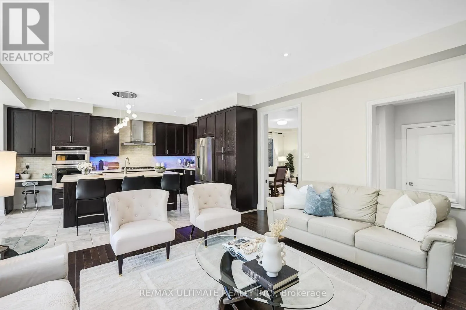 42 DONWOODS CRESCENT